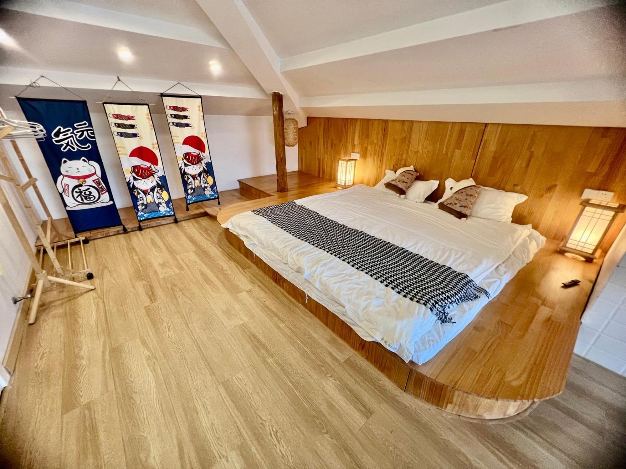 Left Bank La Vie Pool Homestay