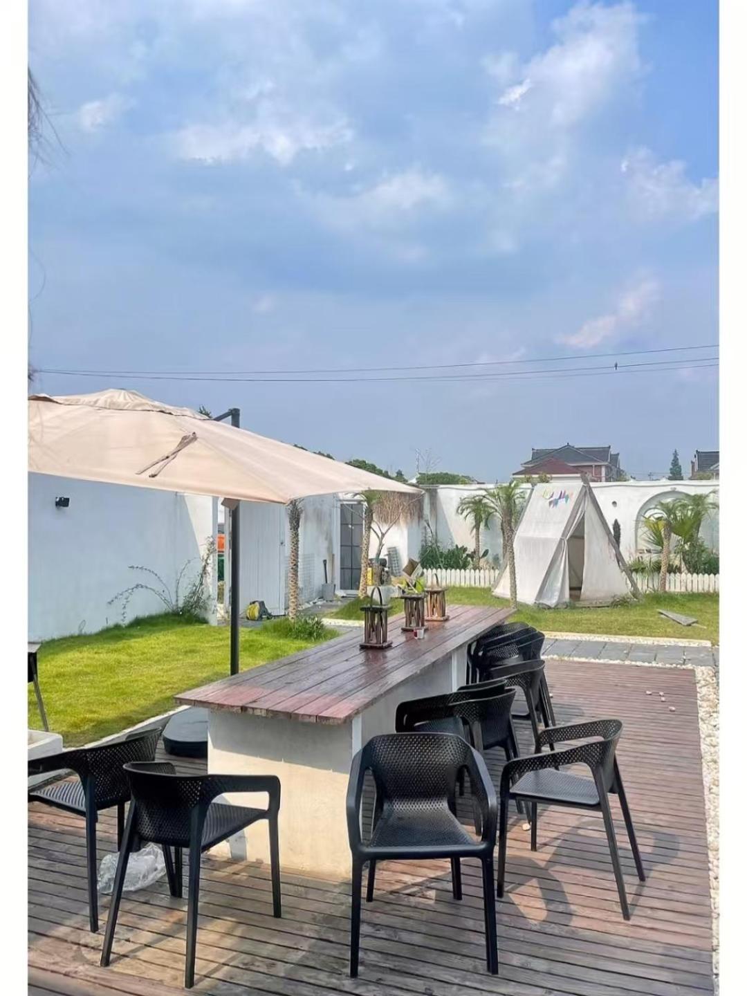 Left Bank La Vie Pool Homestay *